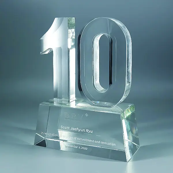 10년 근속 크리스탈 상패