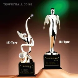 금속&블랙 크리스탈트로피 SB90401